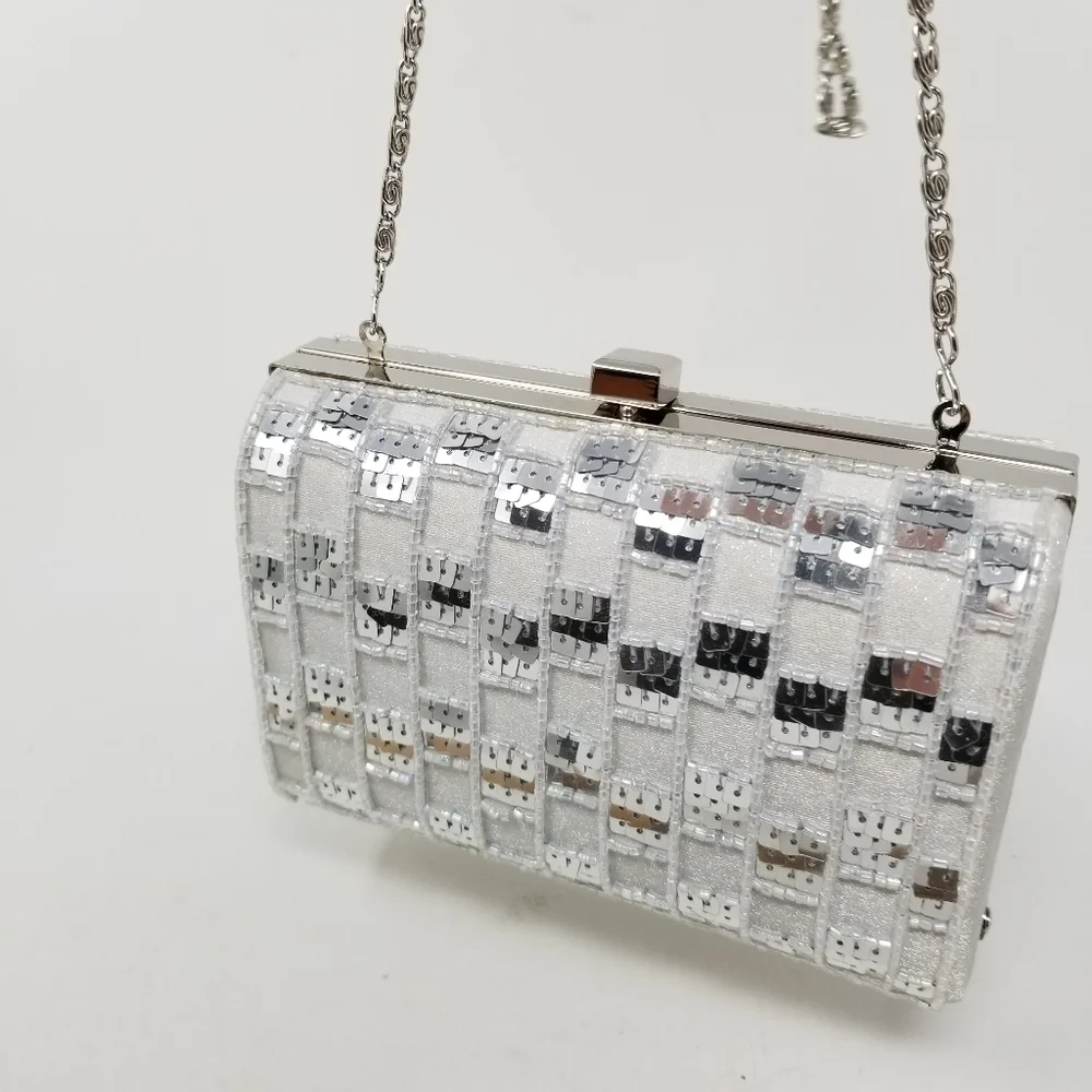 Evening Hand Bag Clutch Purse Beaded Sequin Silver Tone Frame Chain Boxy Vintage